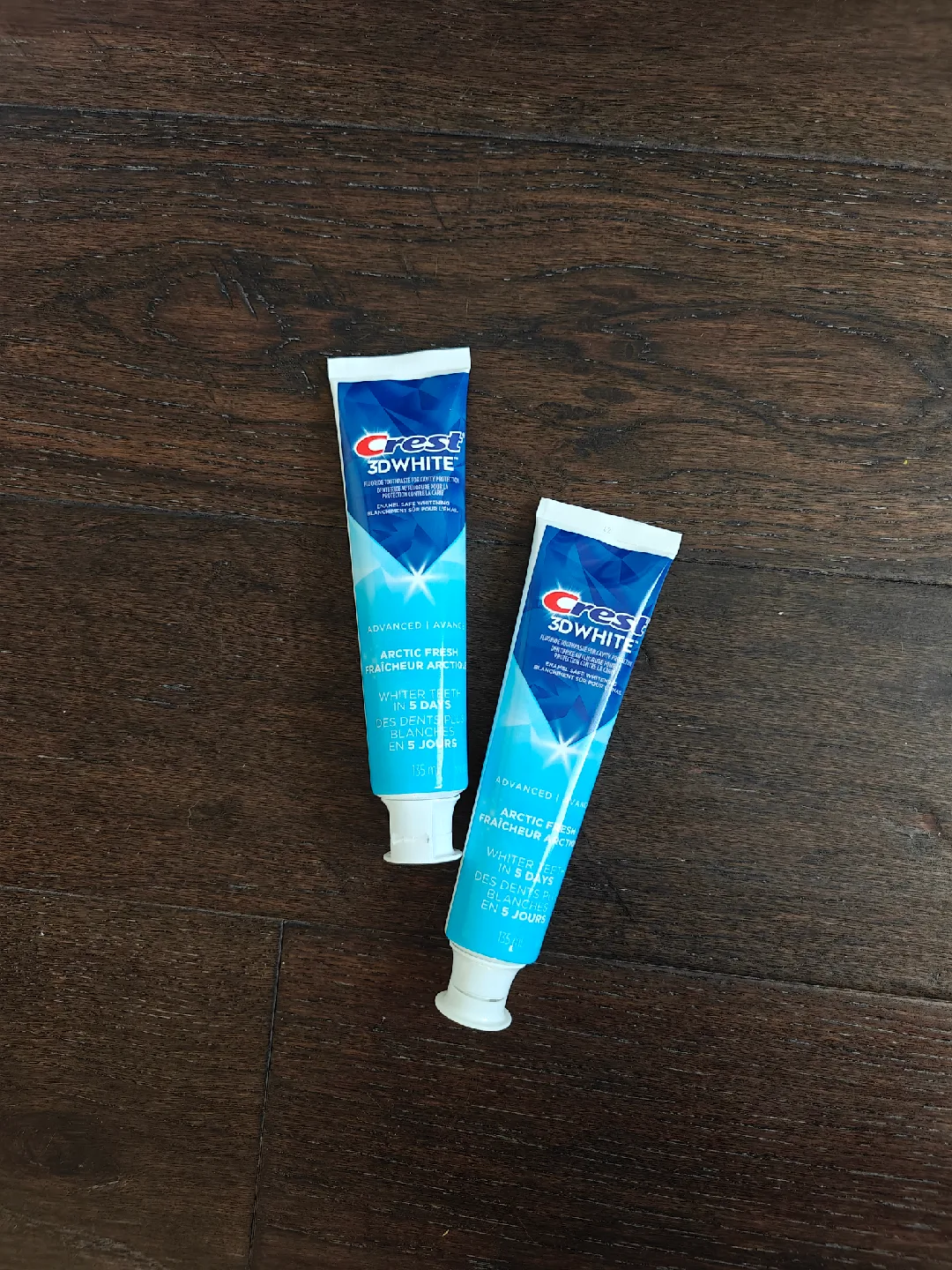 Crest 3D White Arctic Fresh Toothpaste thumbnail
