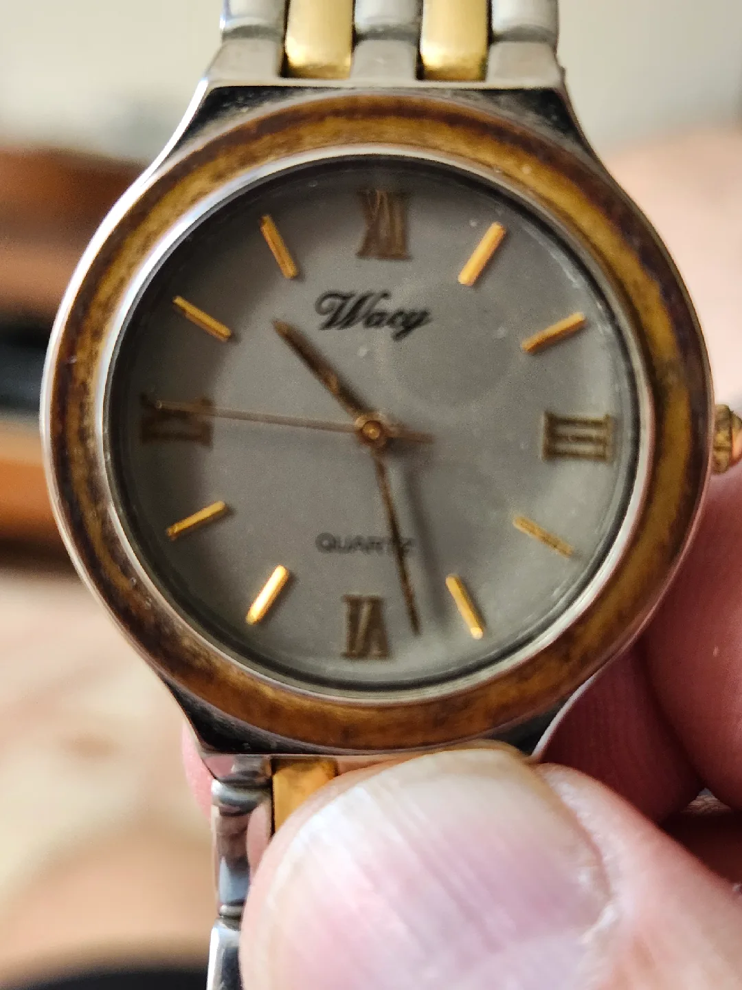 Wacy Quartz Watch image indicator(2)