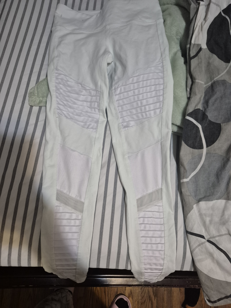 ALO Yoga White Moto Leggings
