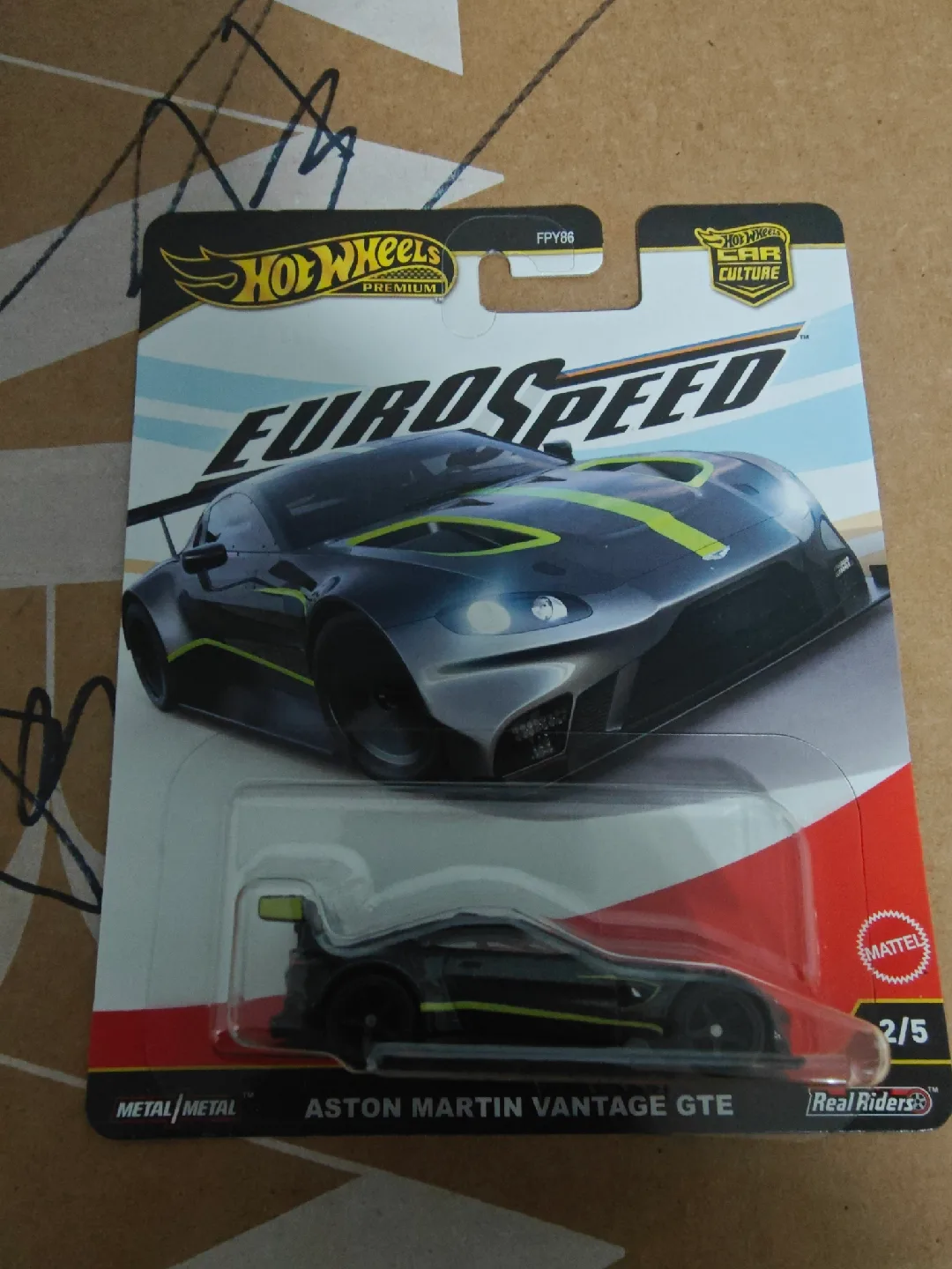 Hot Wheels Premium Aston Martin Vantage GTE thumbnail