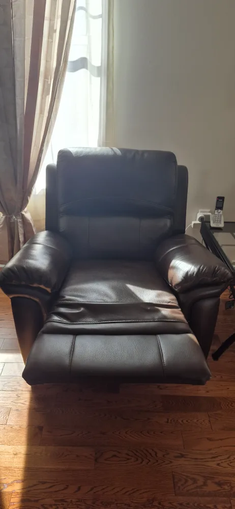 Brown Leather Recliner Chair image indicator(3)