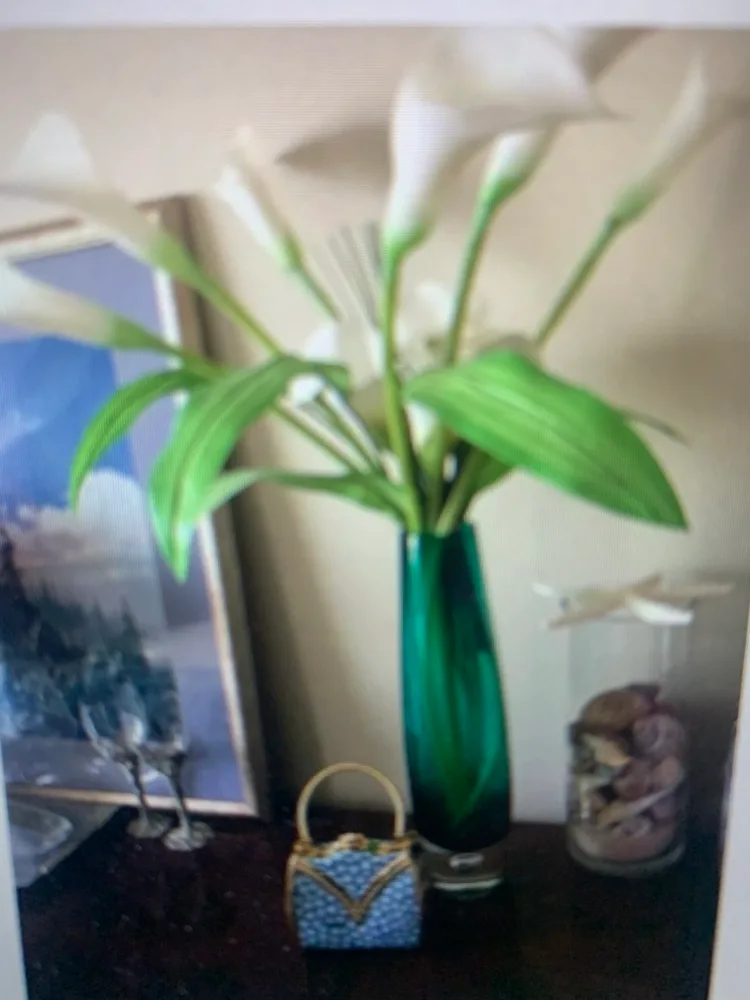 Moving Sale- Painting, mirrors, vase lilies etc. image indicator(5)