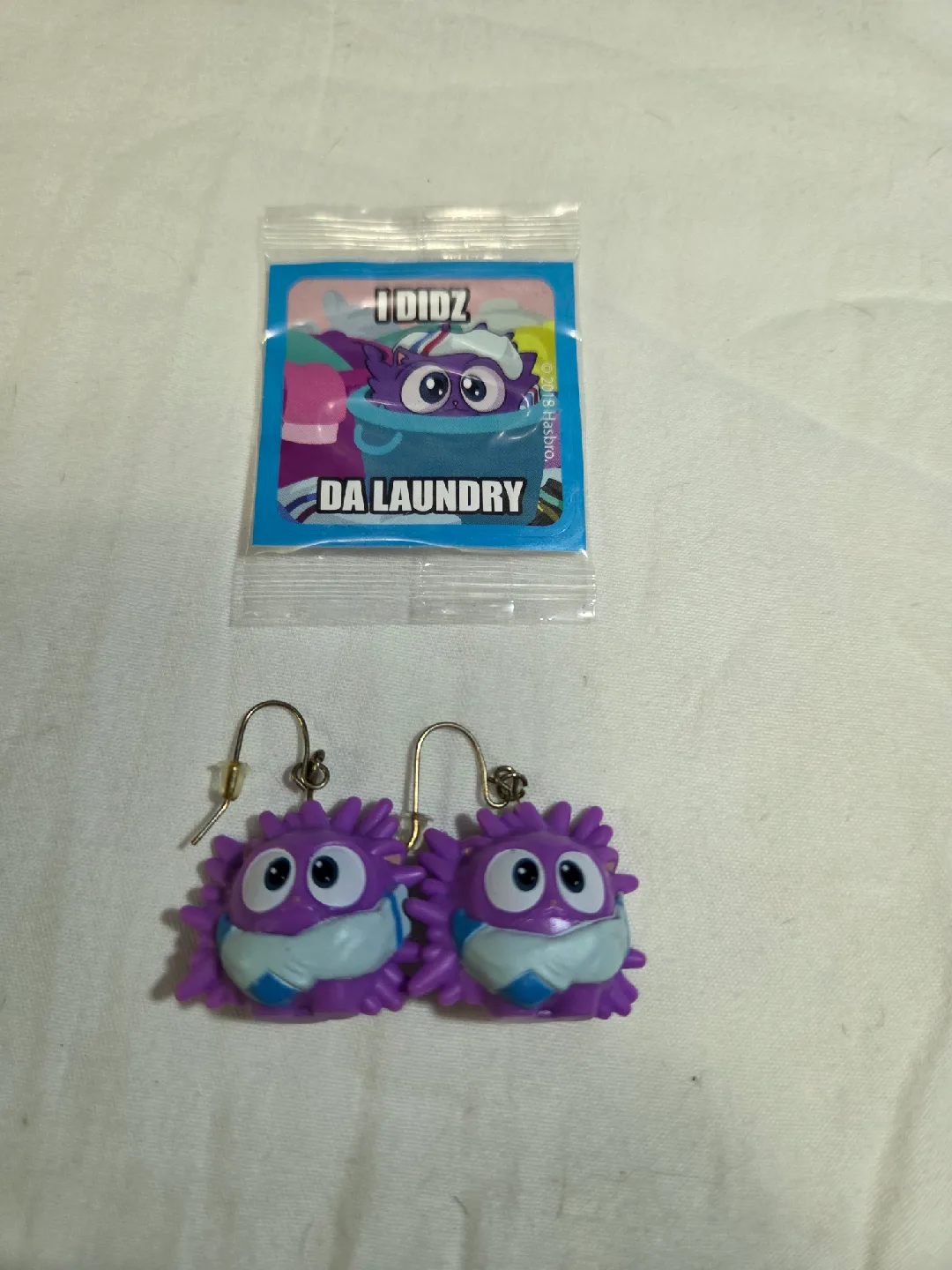 Lost Kitties Earrings image indicator(2)