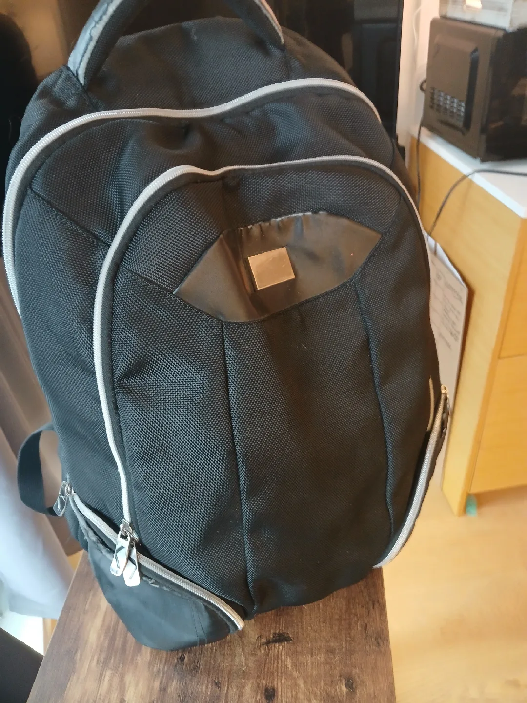 🎒 Backpack Bundle – 2 Stylish Bags for Everyday Use! image indicator(2)