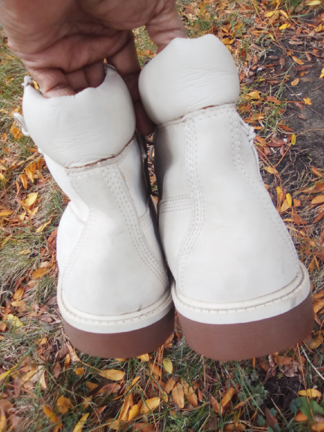 Men's sz 7 Cream colored Timberland work boits - photo 5