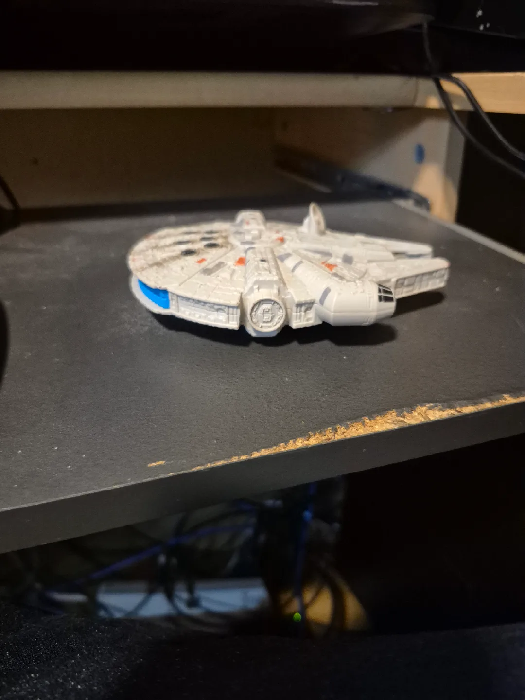 Millennium Falcon Model image indicator(2)