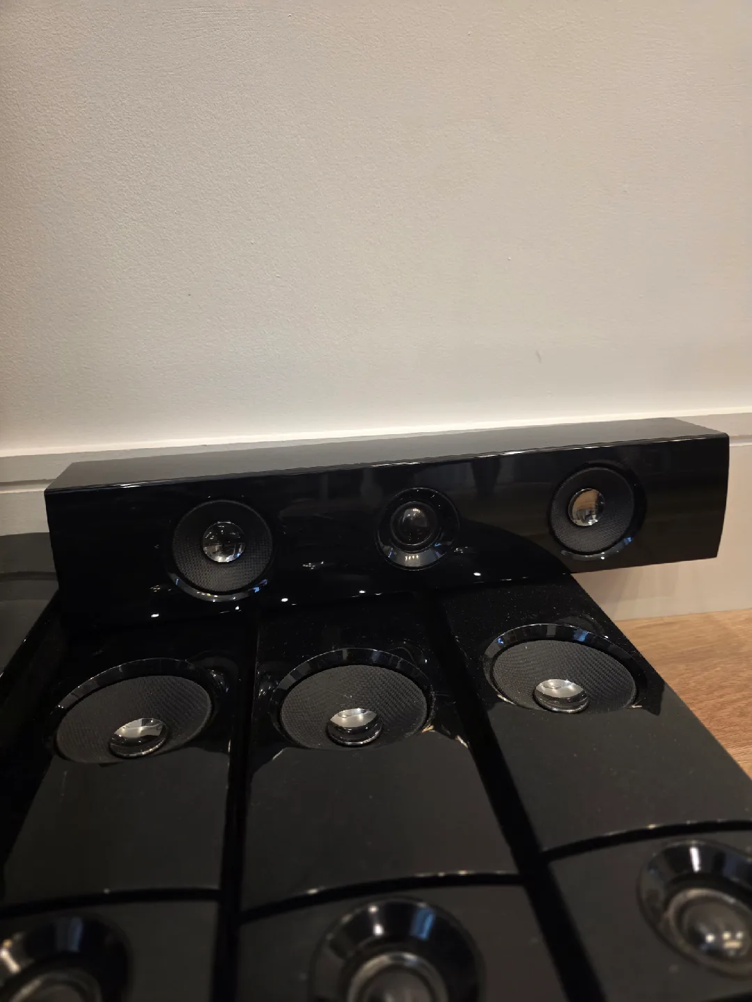 LG 3D Blu-ray Home Theater System image indicator(7)