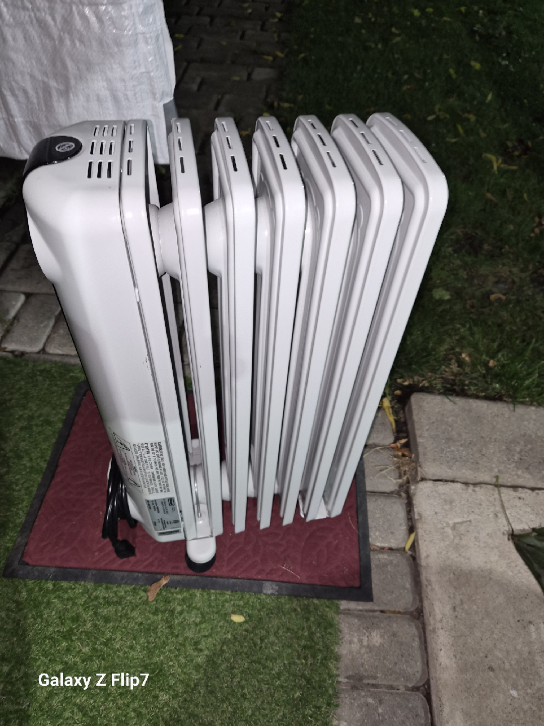 DeLonghi Oil Filled Radiator Heater - photo 2