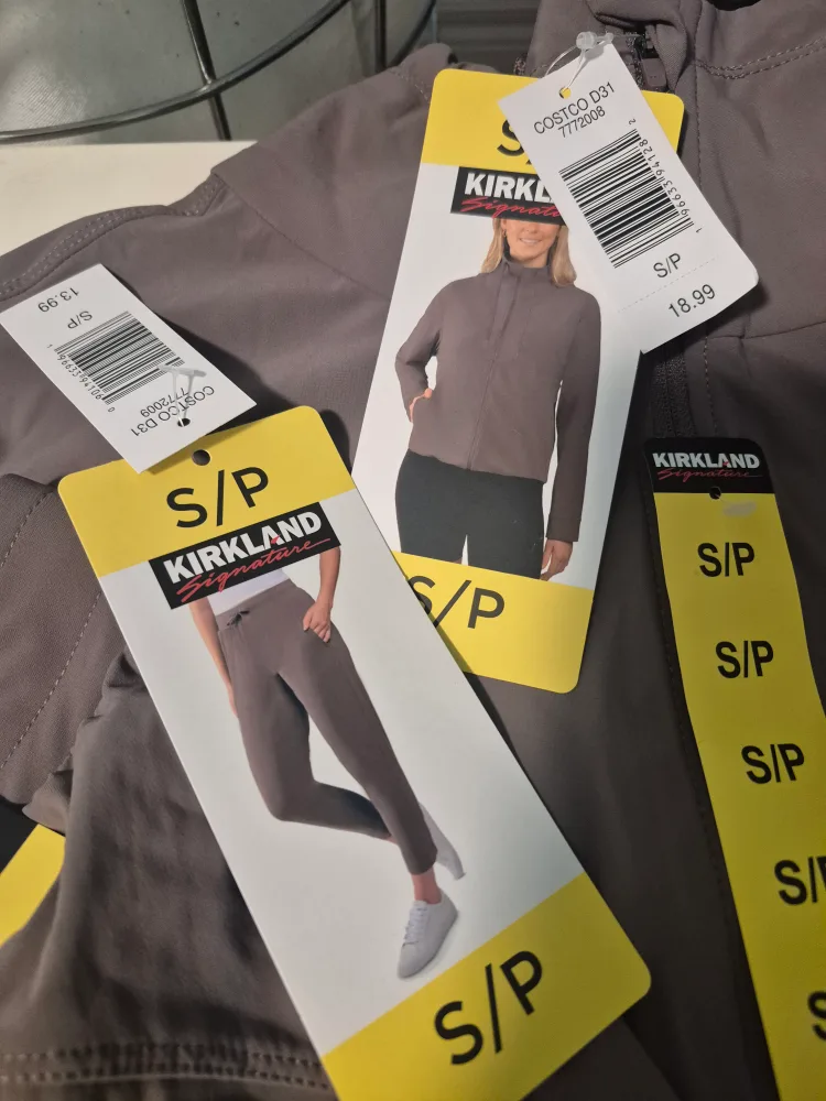 New Kirkland Signature S/P Ladies' Active Set image indicator(3)