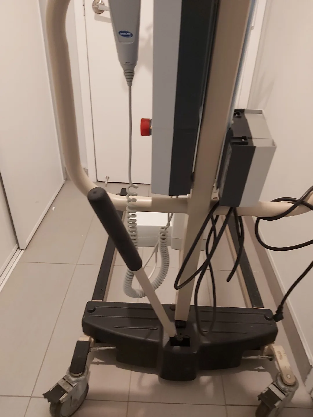 Invacare Reliant 450 Patient Lift image indicator(5)