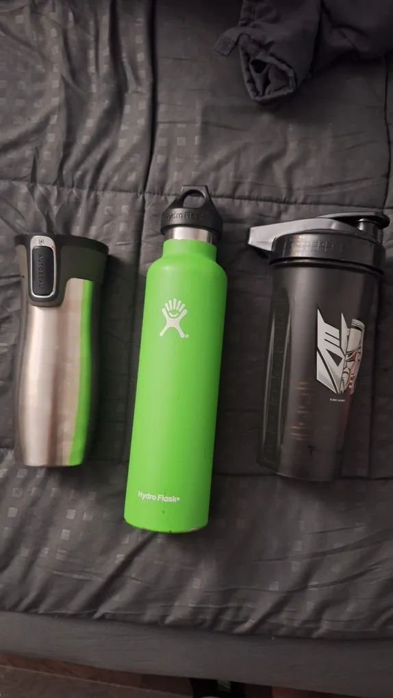 Assorted Water Bottles - Hydro Flask, Transformers 🤎 thumbnail