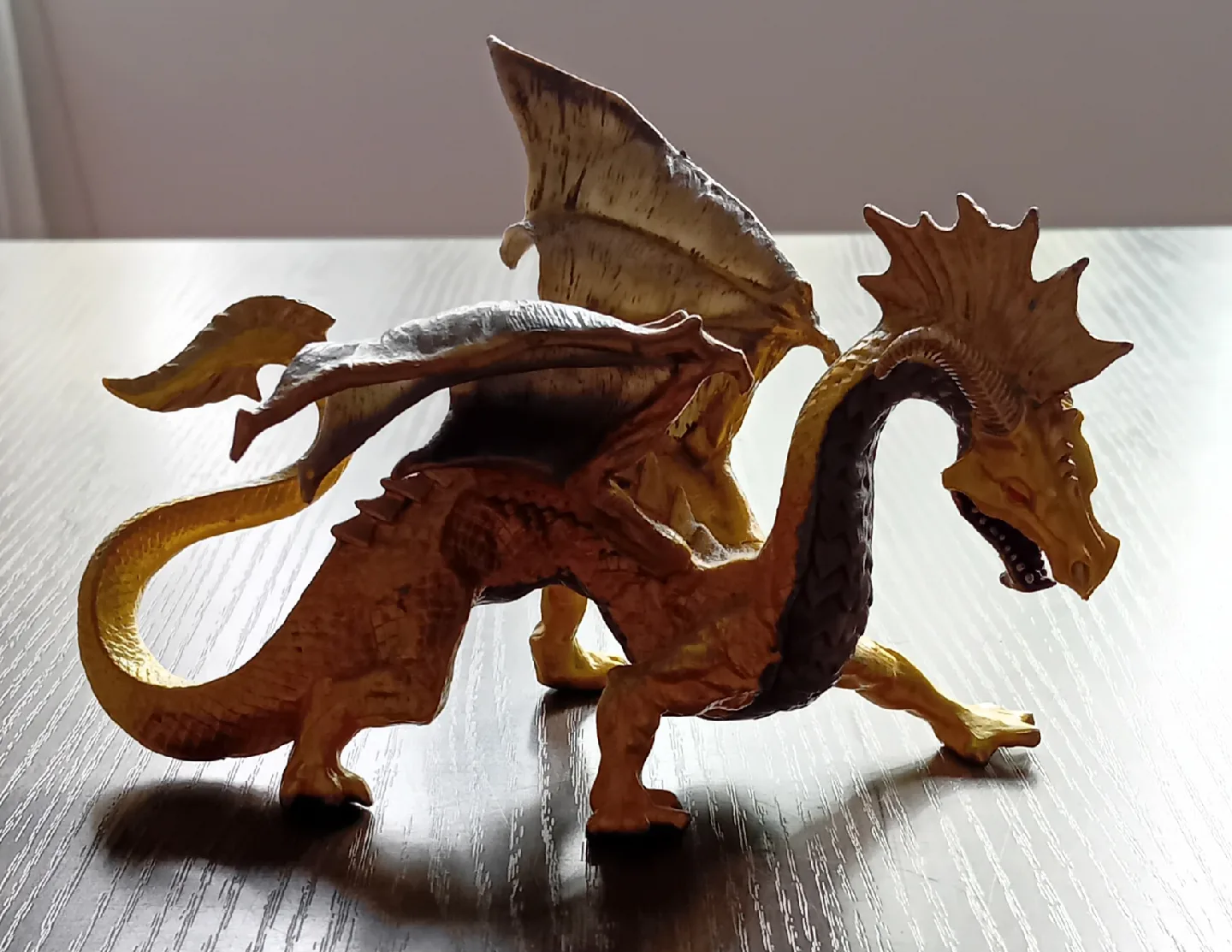 Dragon Figurines - Gold & Purple image indicator(2)
