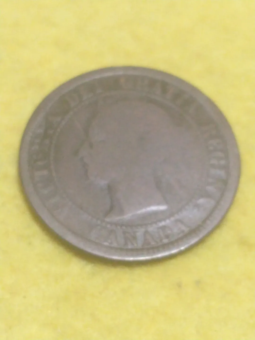 1876 Canada large cent DAMAGED Victoria KM #7 image indicator(3)