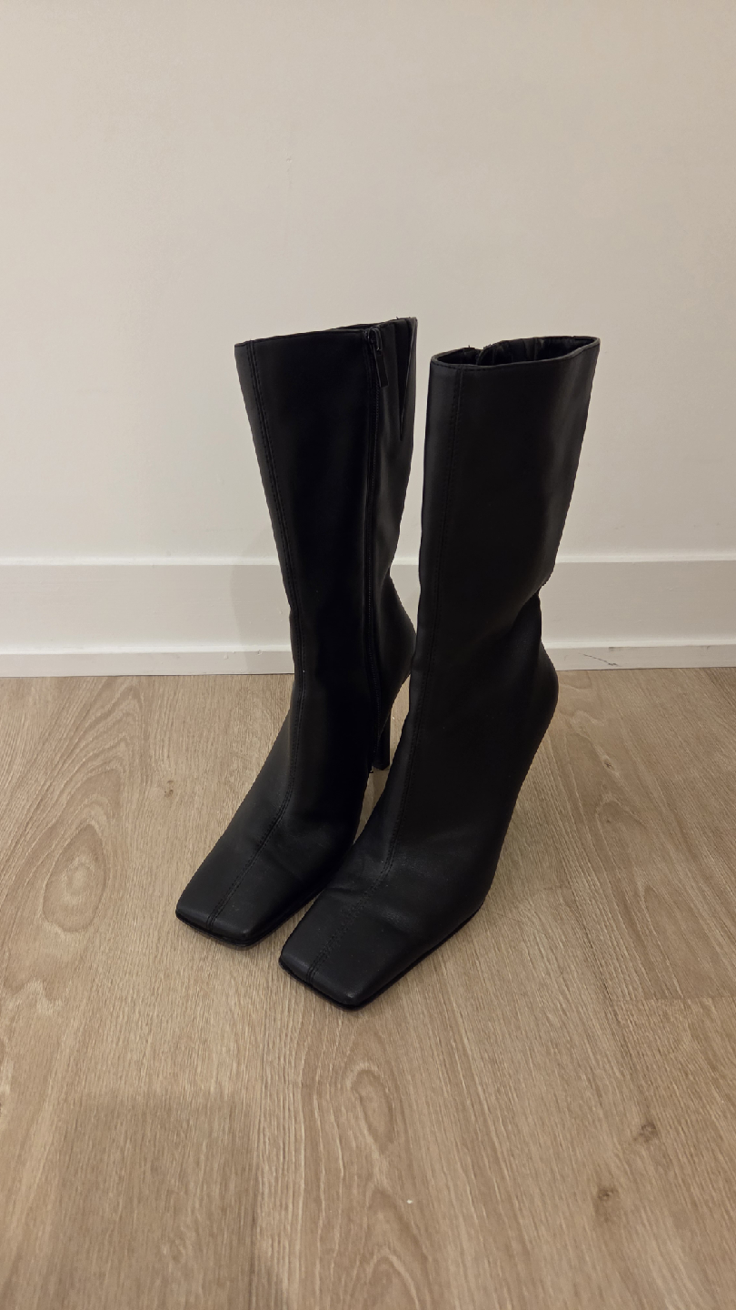 Oak+Fort Black Square Toe Heeled Boots
