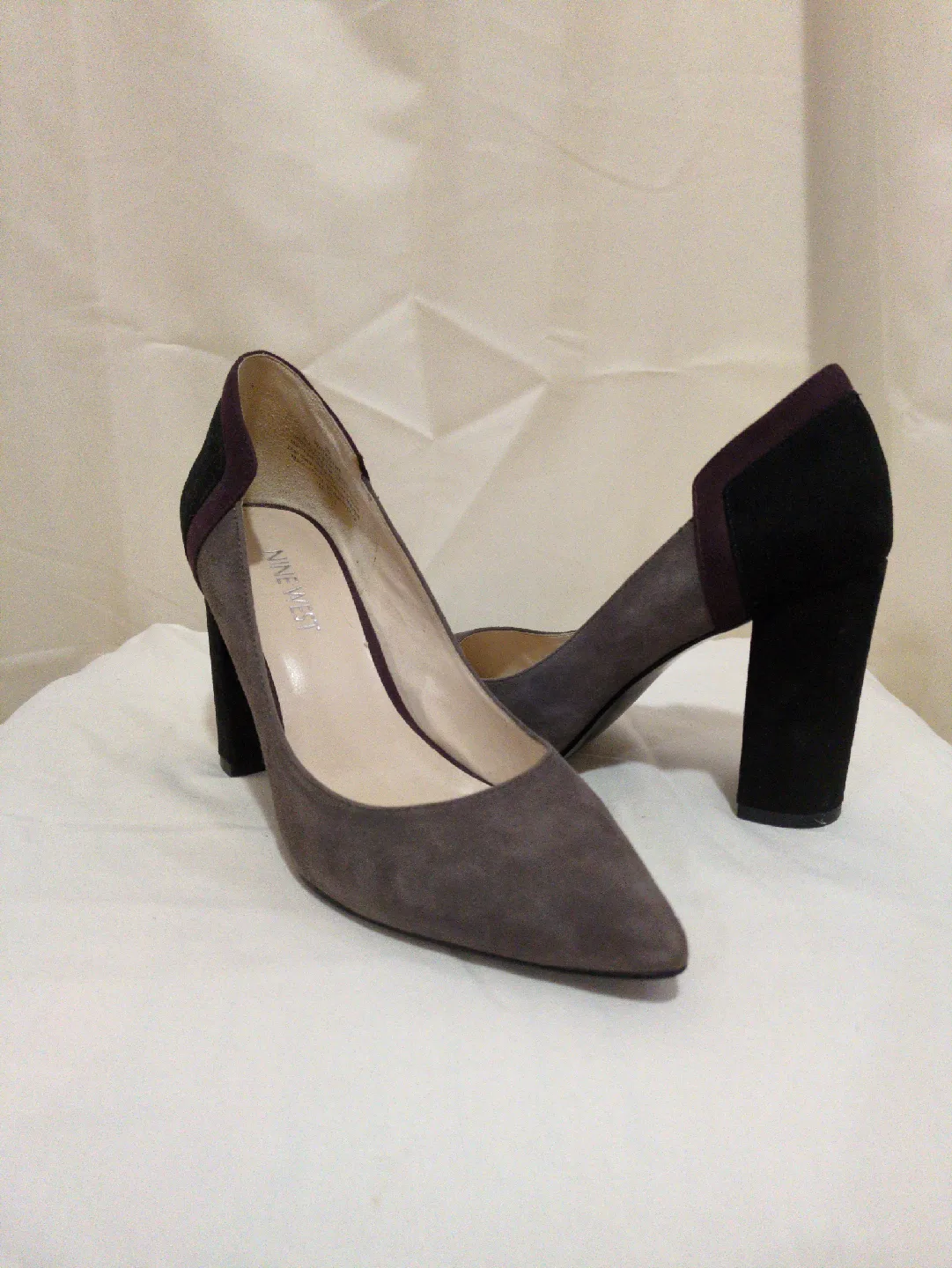 Nine West Suede Block Heel Pumps Size 6M image indicator(2)