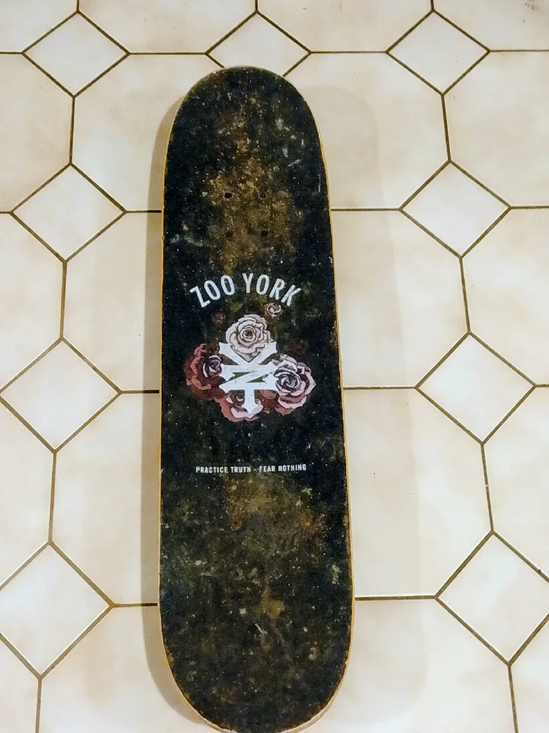 Zoo York Skateboard~Sturdy & Priced to Sell.🙂 image indicator(2)