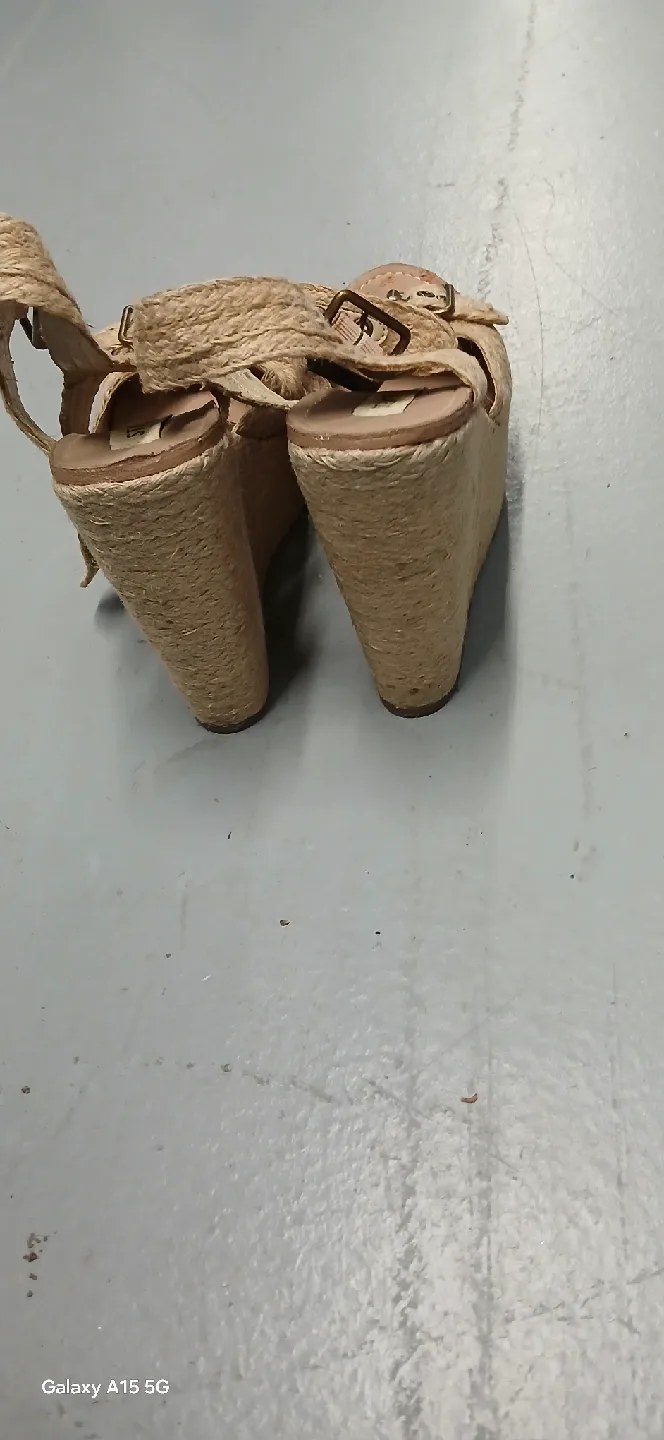 Steve Madden Leopard Print Wedge Sandals - Size 9 image indicator(5)