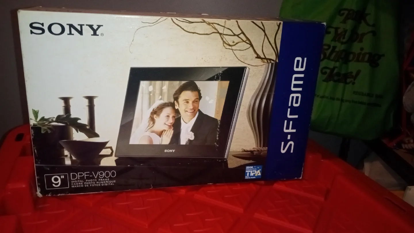 Sony S-Frame DPF-V900 9" Digital Photo Frame image indicator(2)