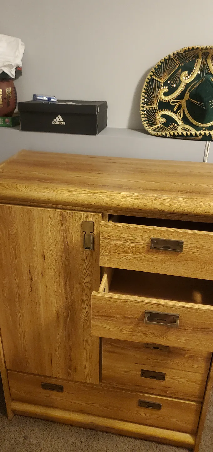 Wooden Dresser with Cabinet image indicator(2)