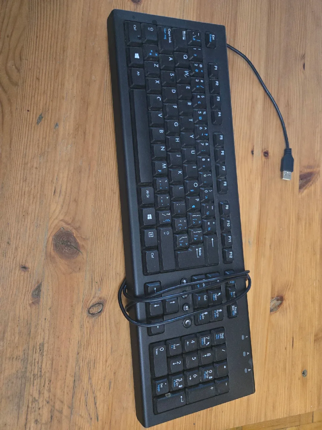 Black USB Keyboard thumbnail