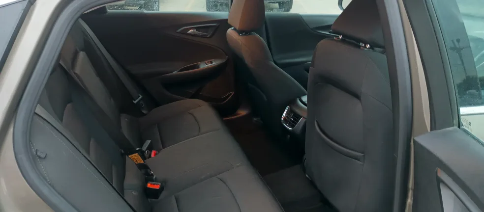 Chevrolet Malibu LT Sedan 1.5L image indicator(8)