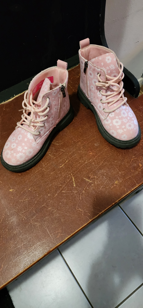 Bella & Birdie  Pink Floral Boots - Size 2