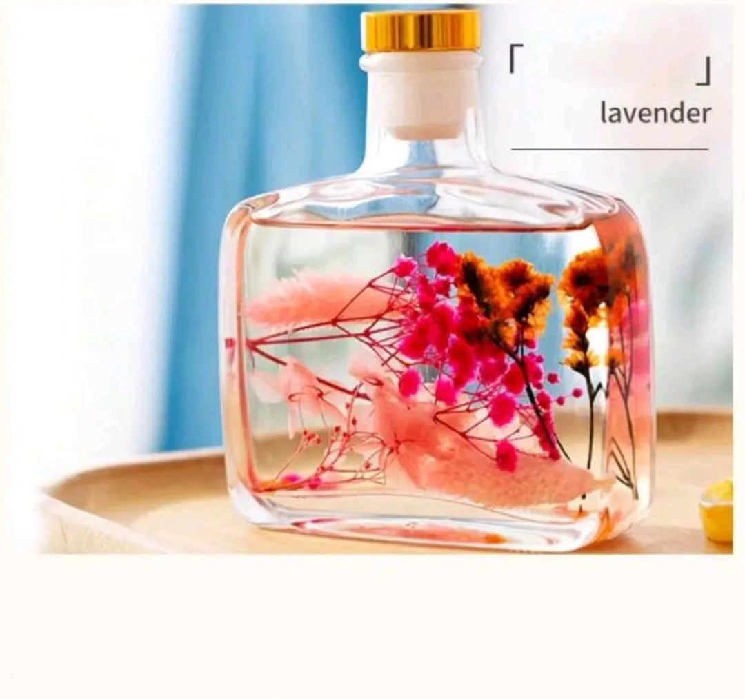 Aroma Diffuser with Natural Dried Flowers thumbnail