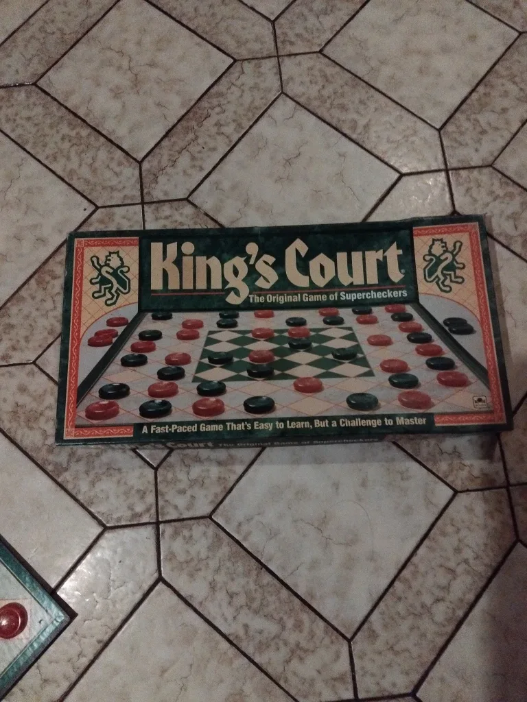 King's Court Supercheckers Game image indicator(3)