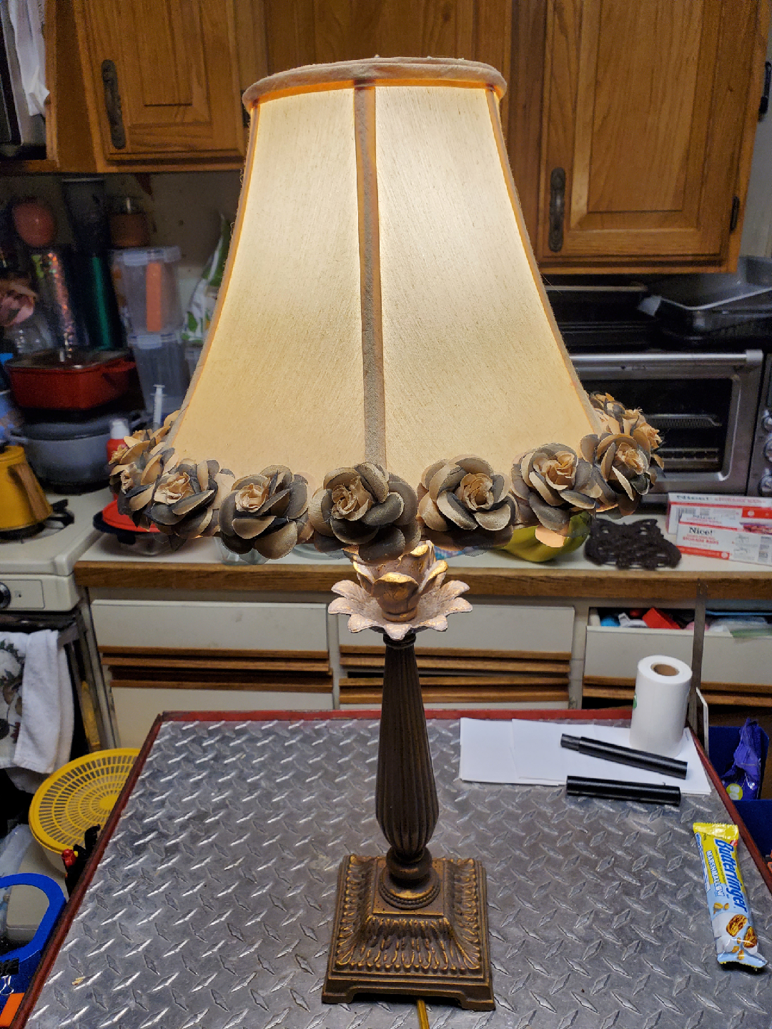 Vintage Floral Accent Table Lamp