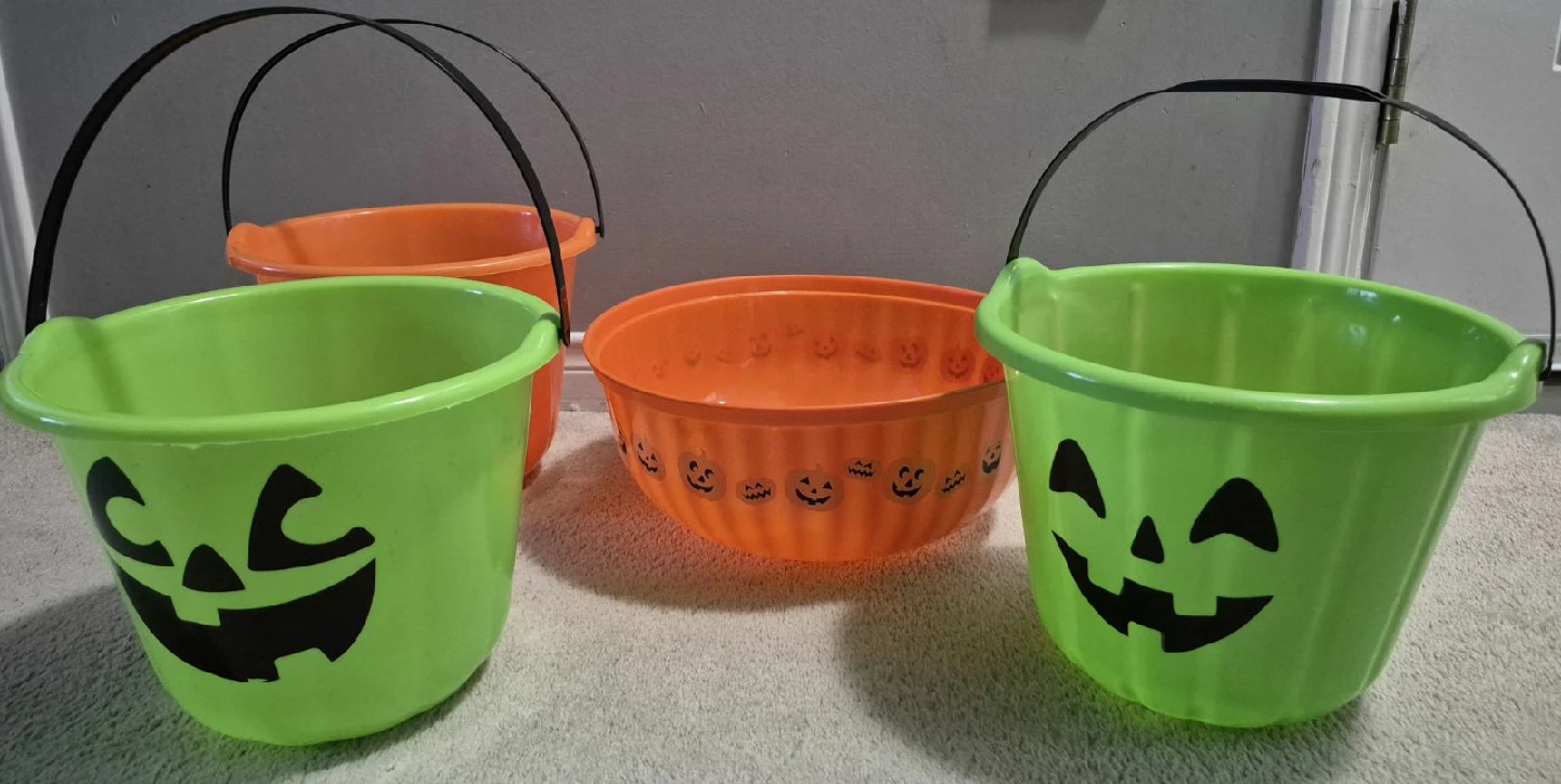 Halloween Candy Buckets and bowel- Green and Orange - photo 3