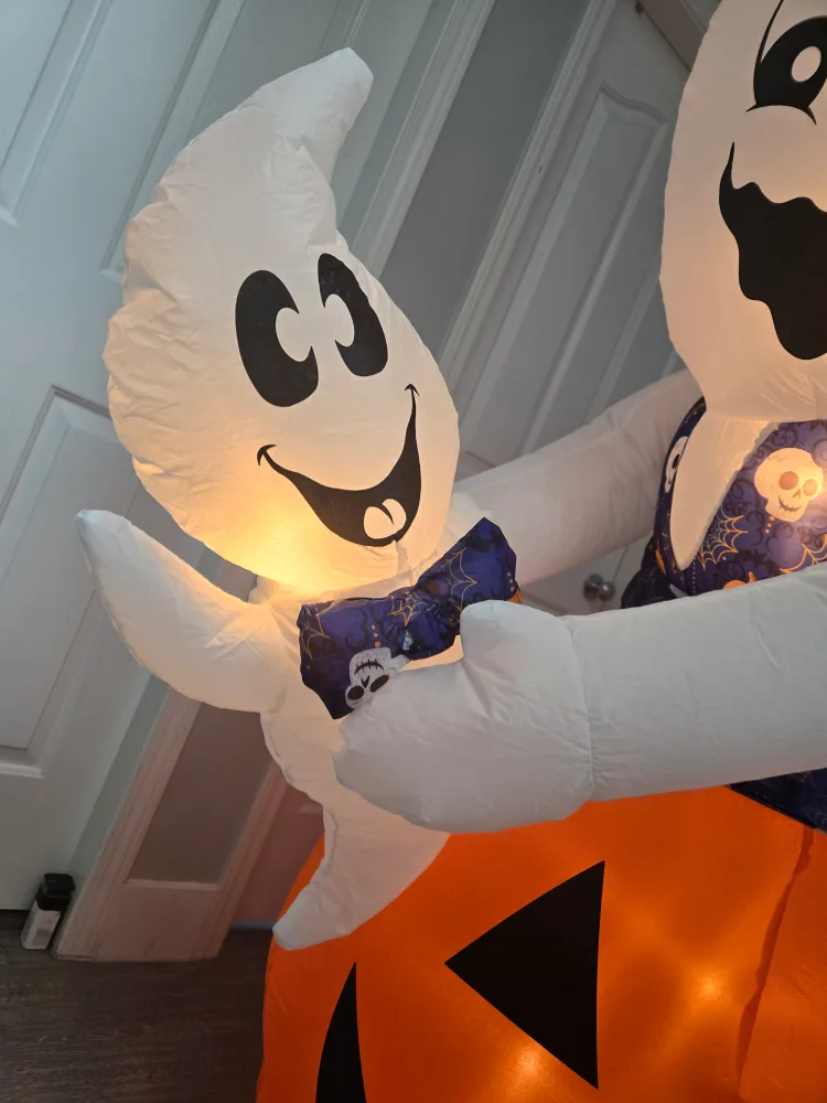 Gemmy halloween inflatables animatronic 6 ft image indicator(8)