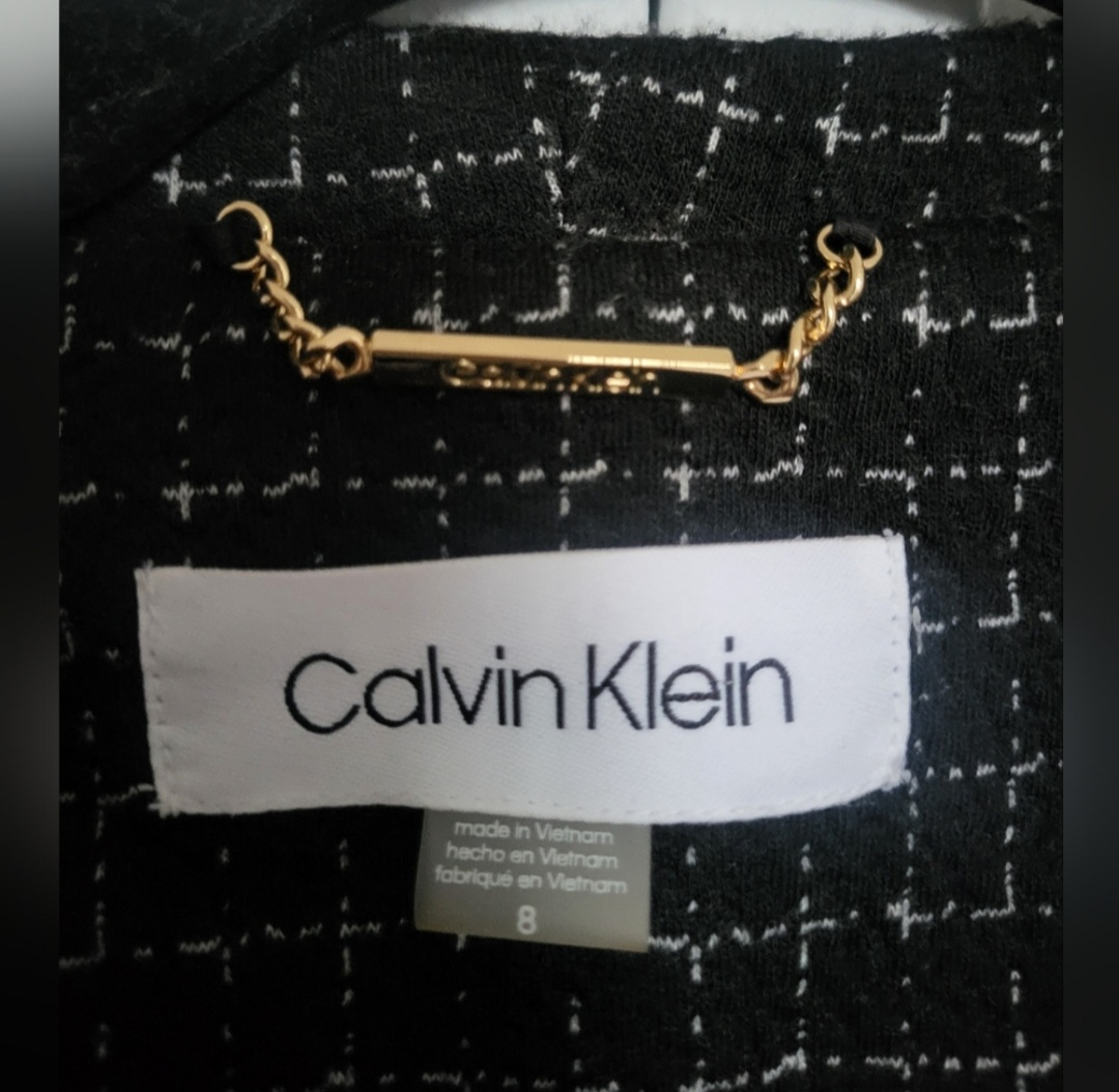 *WEEKLY DECLUTER* Calvin Klein Plaid Blazer - Size 8 - photo 5