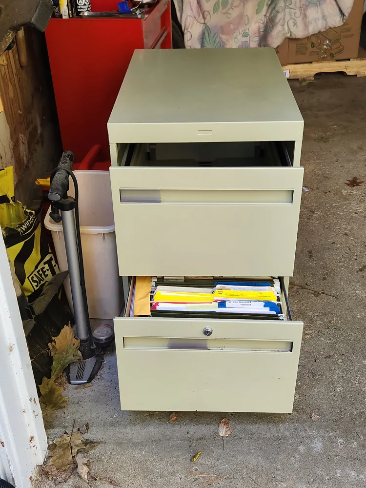 Metal Filing Cabinet - 2 Drawer image indicator(2)