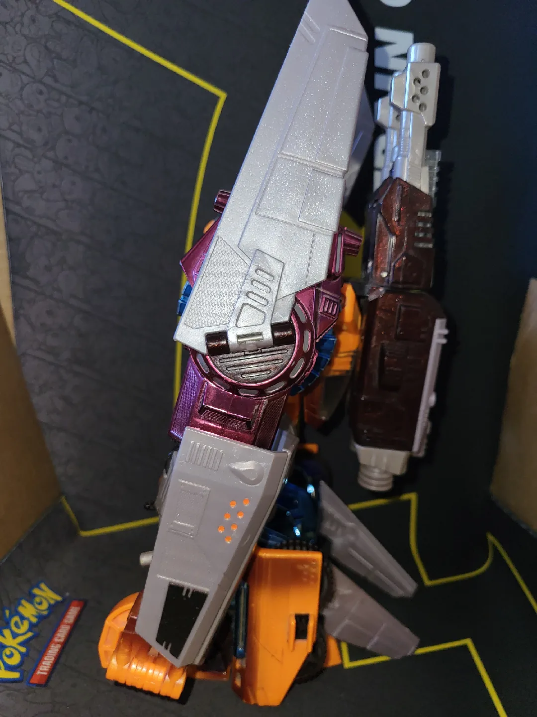 Complete. 1998 Transformers Beast Wars: Optimal Optimus image indicator(4)