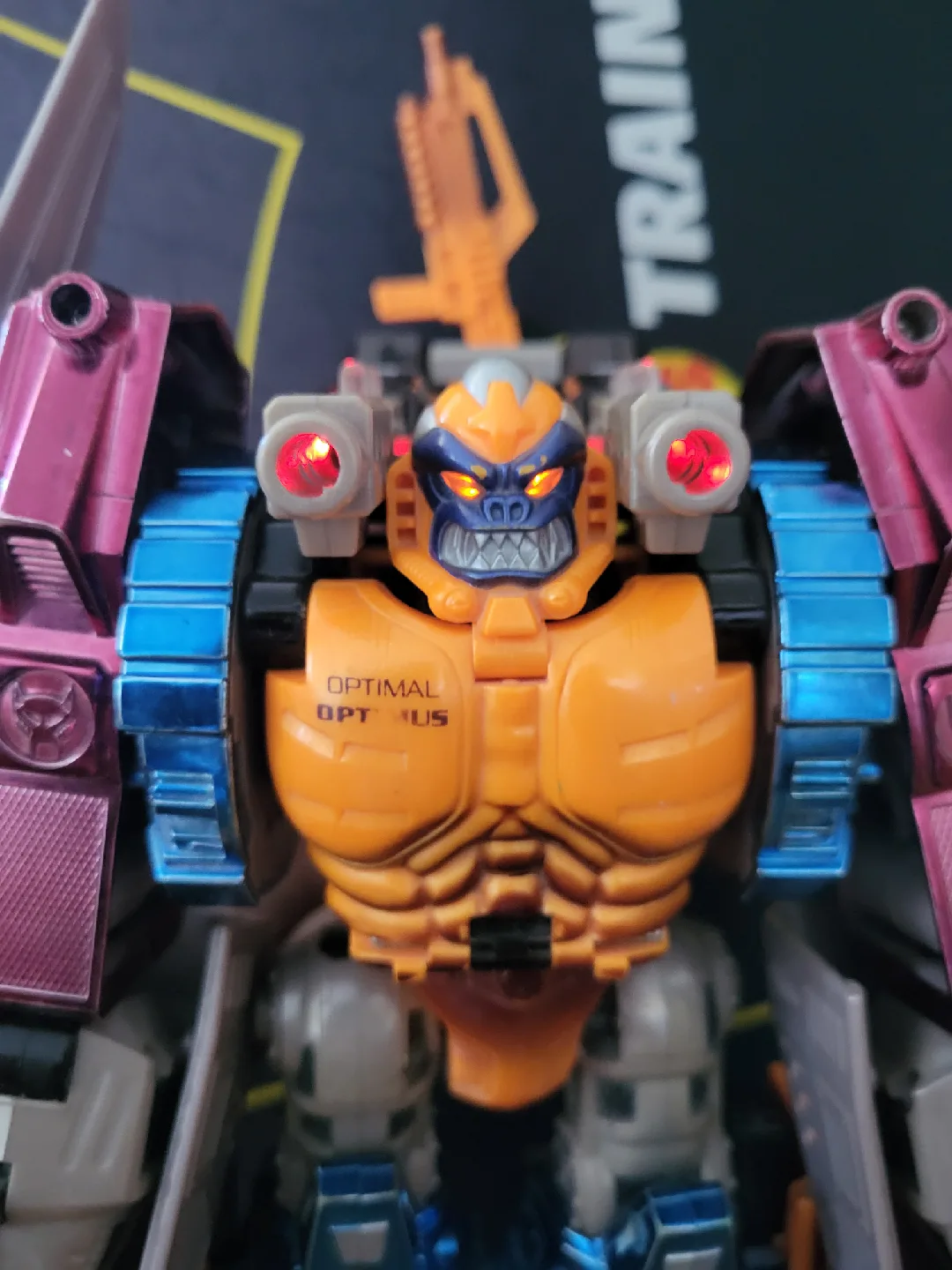 Complete. 1998 Transformers Beast Wars: Optimal Optimus image indicator(5)