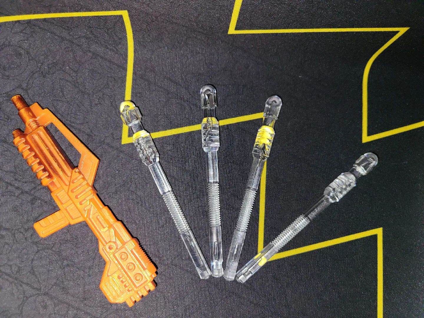 Complete. 1998 Transformers Beast Wars: Optimal Optimus image indicator(6)