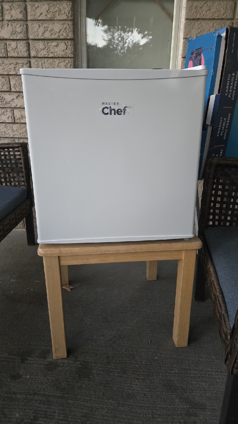 MASTER Chef mini bar/refrigerator