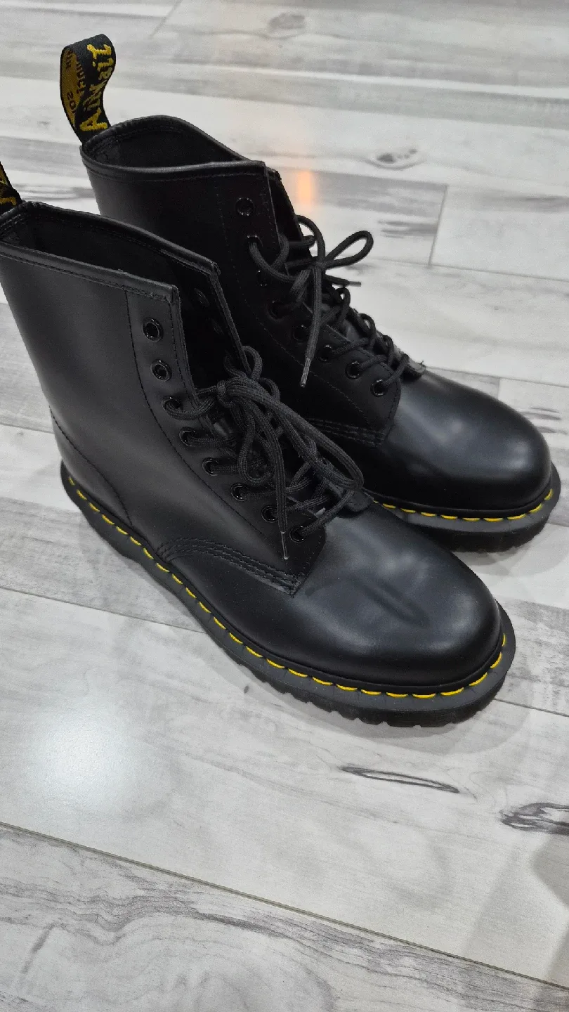 Dr. Martens 1460 Bex Black Boots - US 11 image indicator(2)