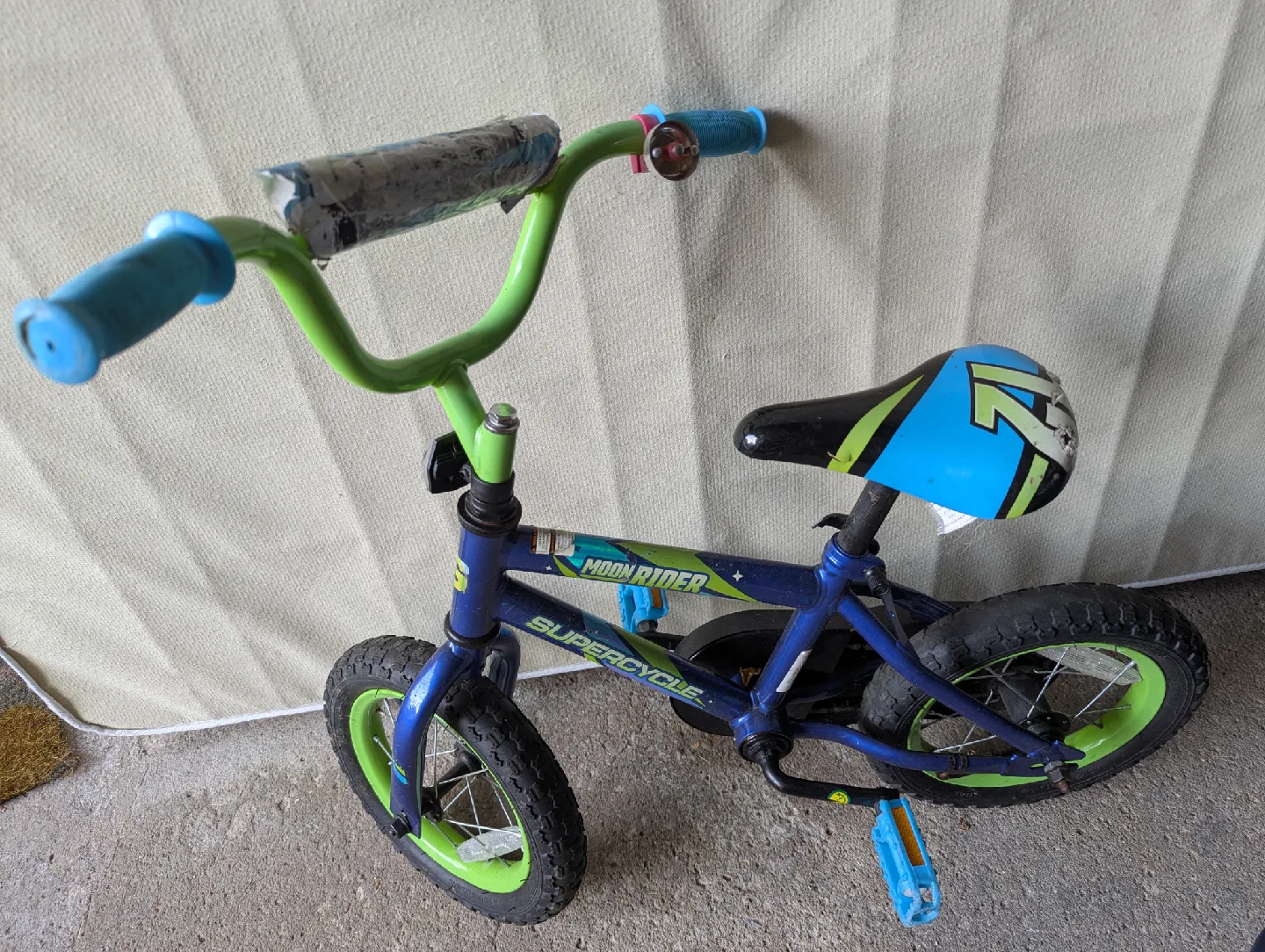 Moon Rider Supercycle Kids Bike thumbnail