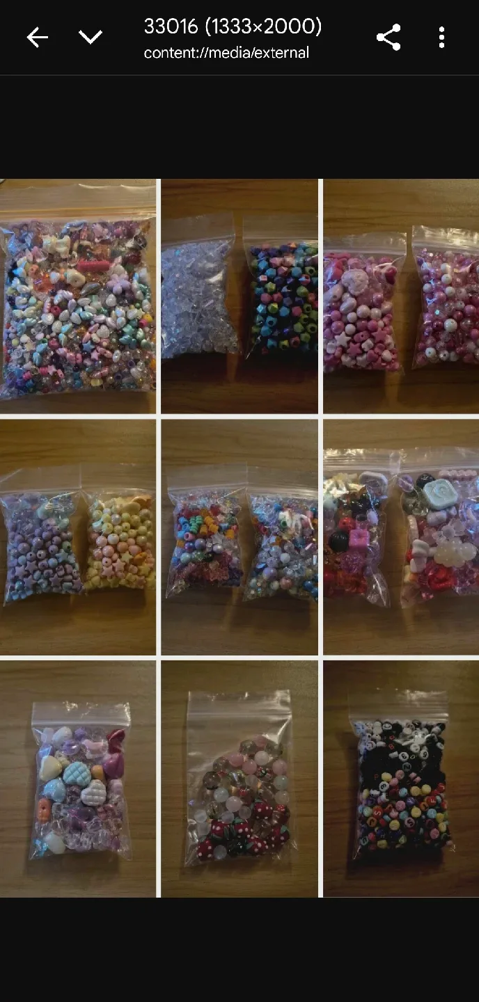 3.5lbs of acrylic beads thumbnail