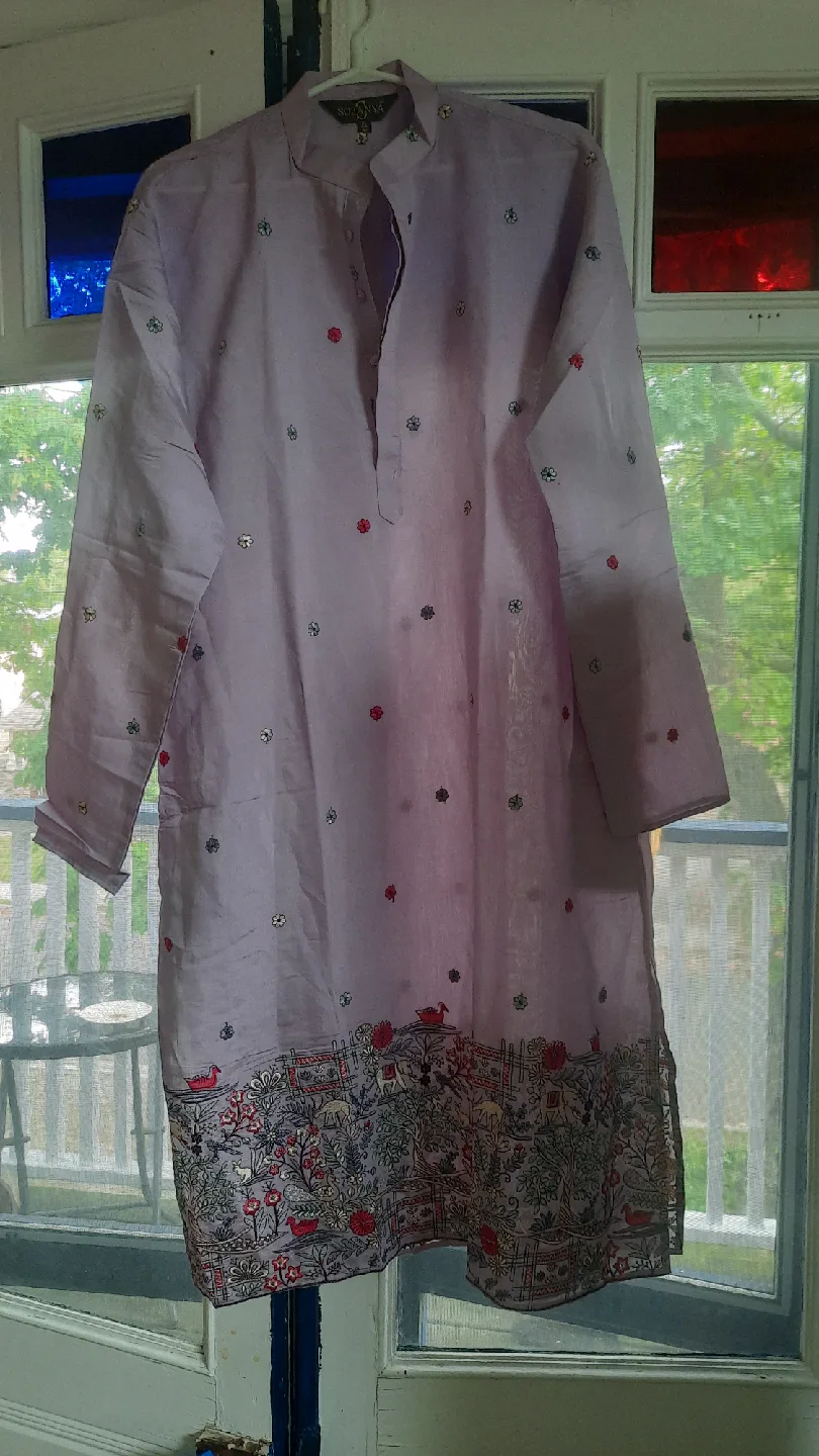 Floral Embroidered Tunic