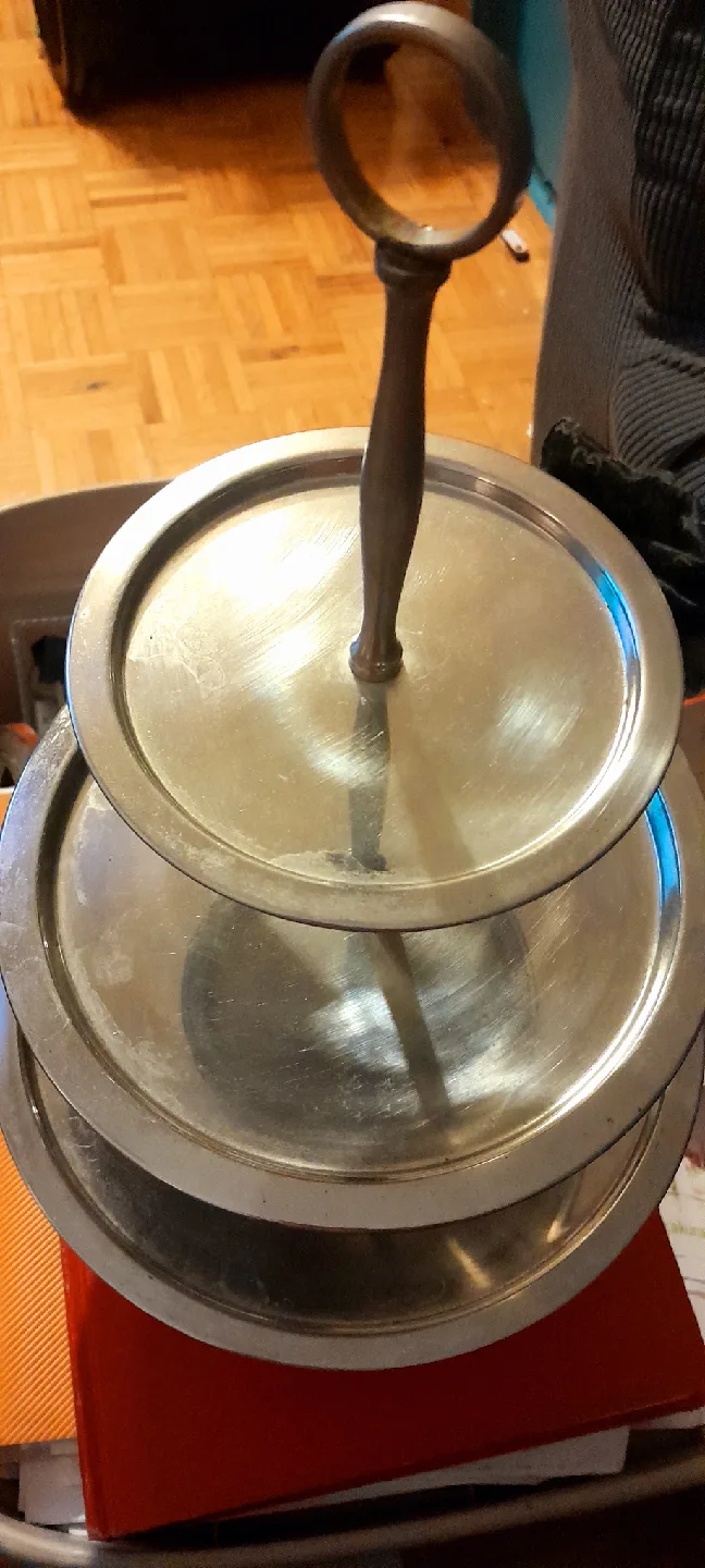 Silver Tiered Serving Tray image indicator(3)