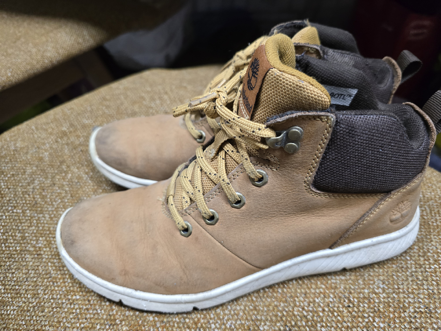 Youth Timberland Hiking Boots - Size 5 US
