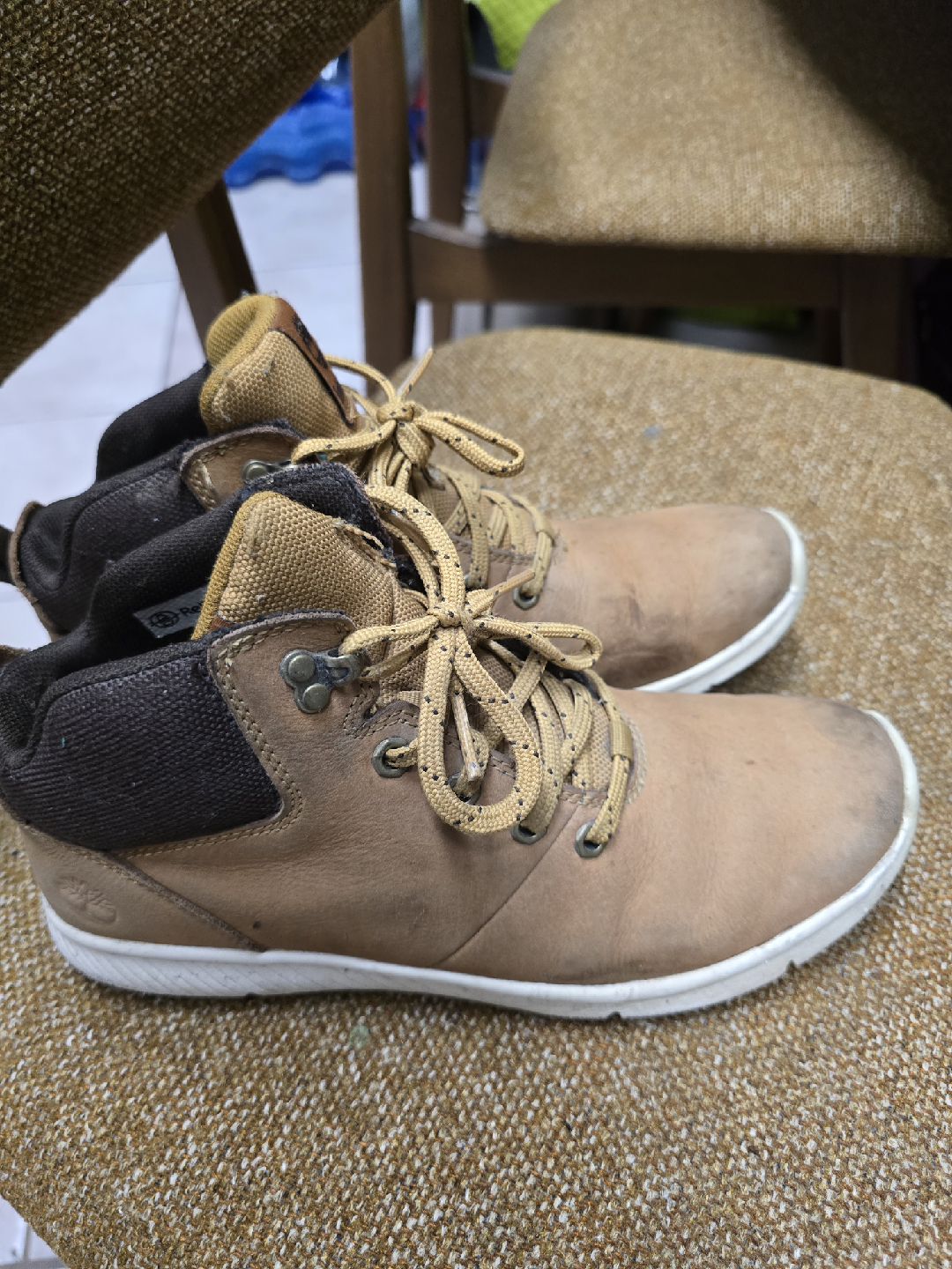 Youth Timberland Hiking Boots - Size 5 US - photo 3