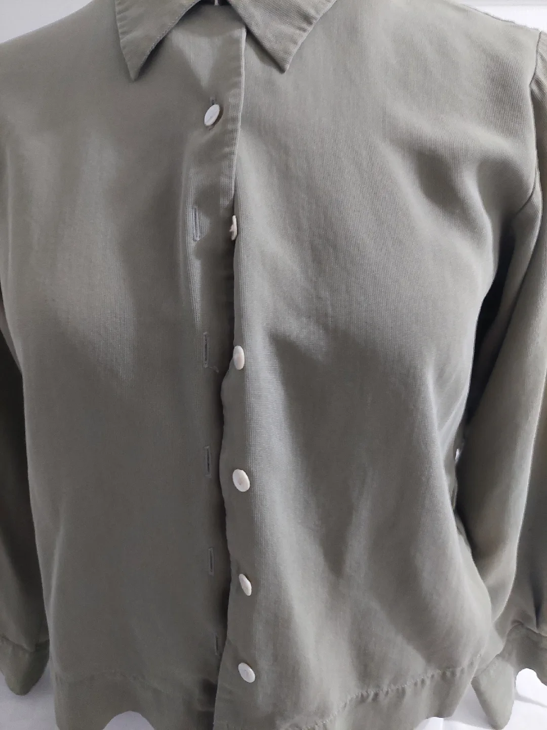 Olive Green Long Sleeve Button-Up Shirt Medium image indicator(4)