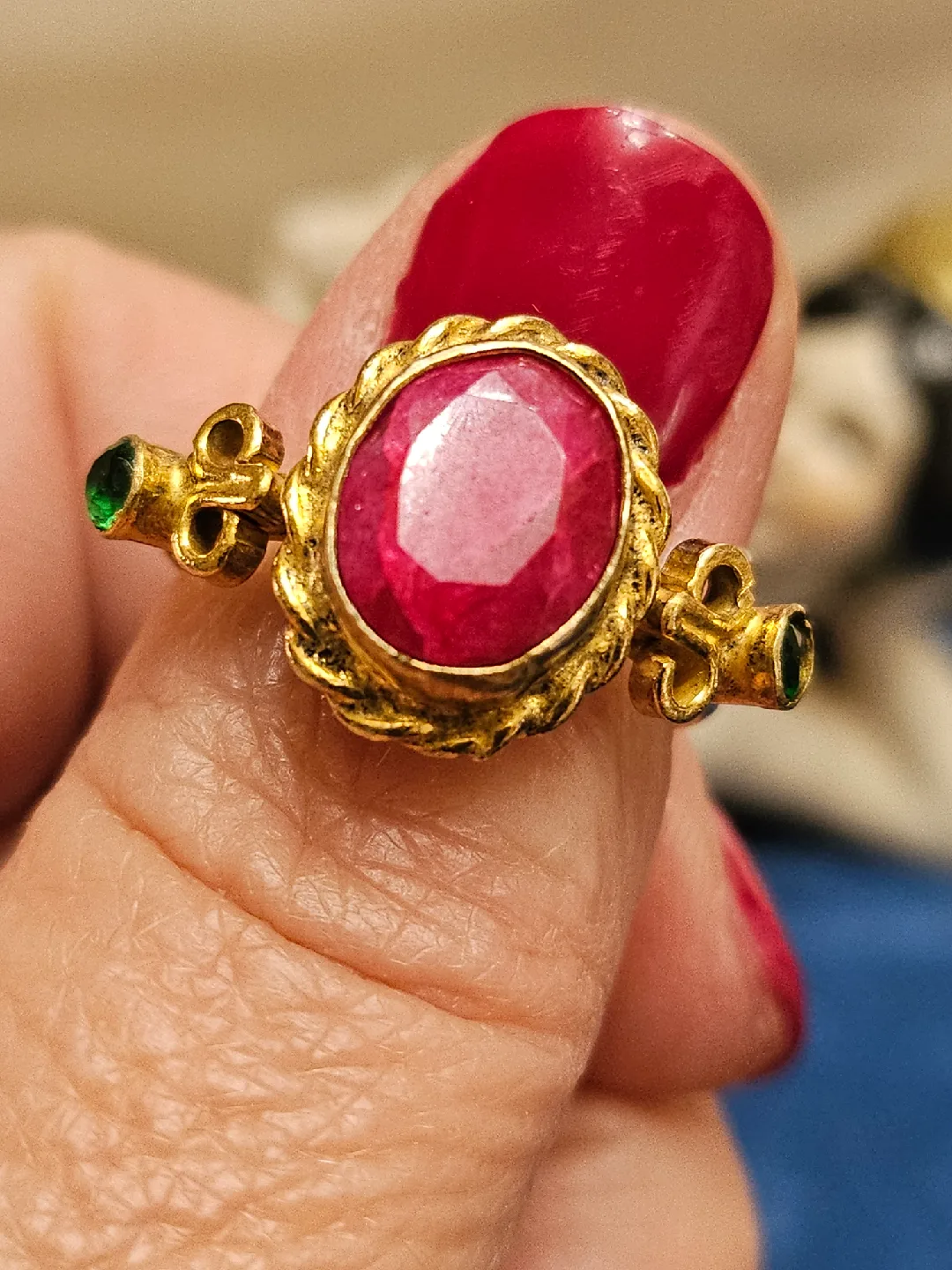 Vintage Gold filled Ring with Ruby image indicator(2)