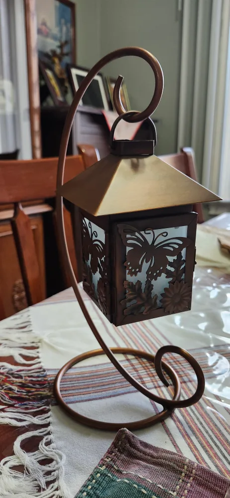 Butterfly Lantern with Stand image indicator(2)