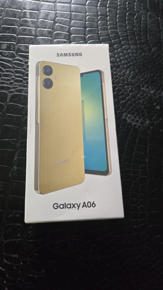 Samsung Galaxy A06 - Gold, 64GB