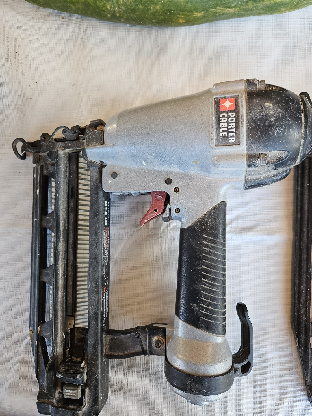 Porter Cable FN250C 16GA Finish Nailer - photo 2
