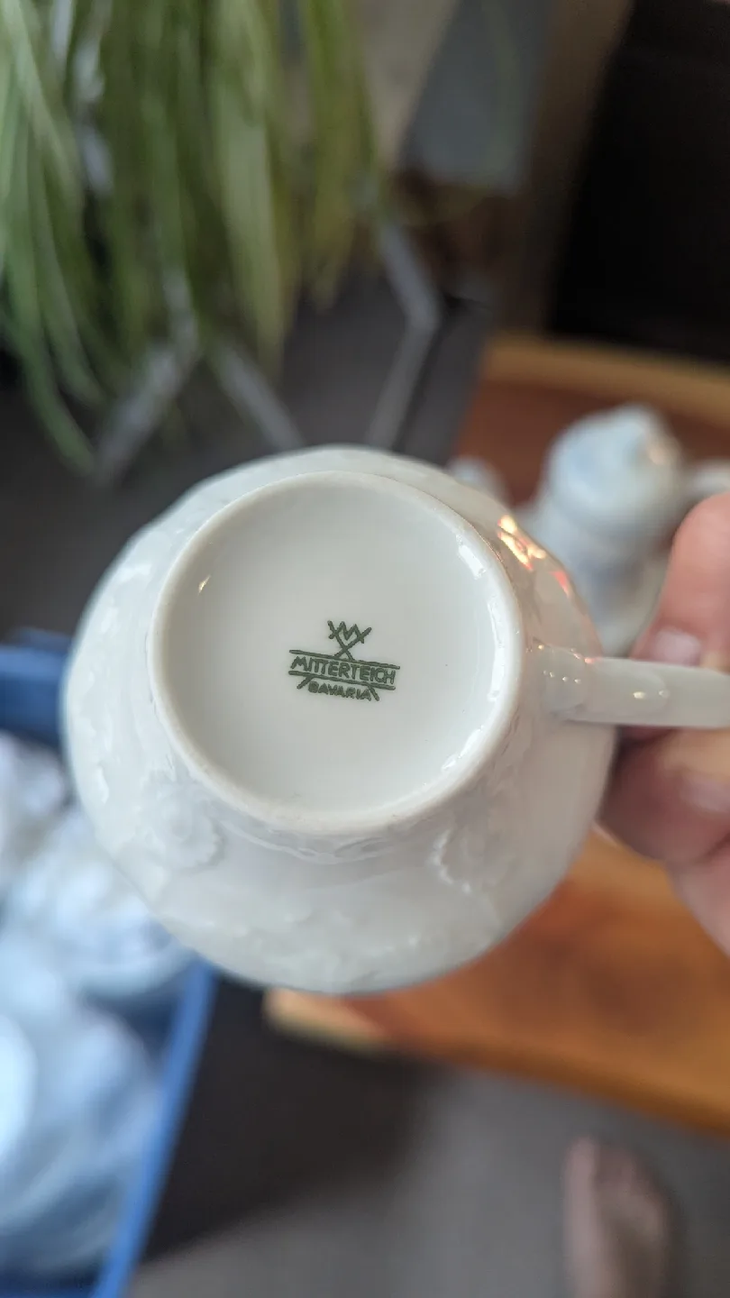 Vintage Mitterteich Bavaria "Monte Carlo" 33-Piece Porcelain Set image indicator(3)